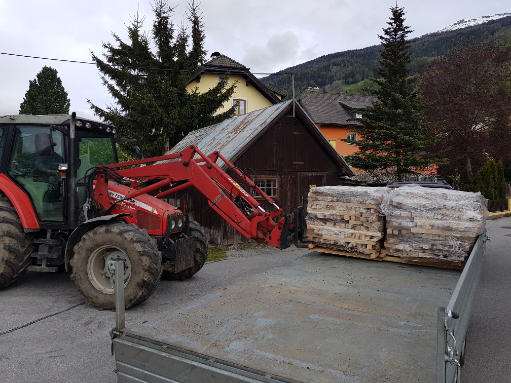 Sägebrennholz anfallende Längen, saw firewood  Imperius woodtrading