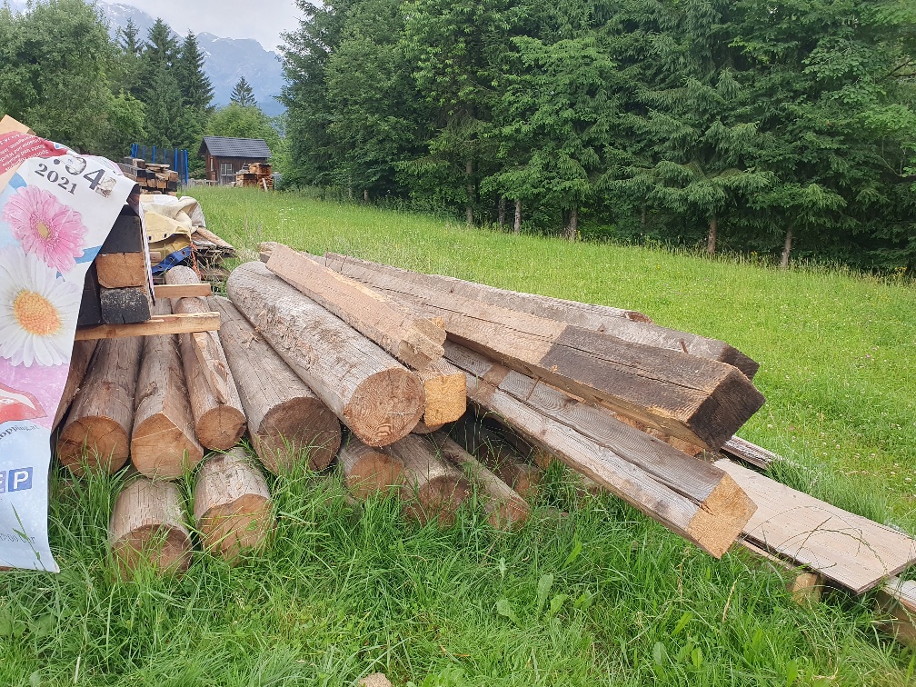 österreichisches Altholz - Altholz Tram - Altholz Balken - Altholz kaufen - Imperius woodtrading